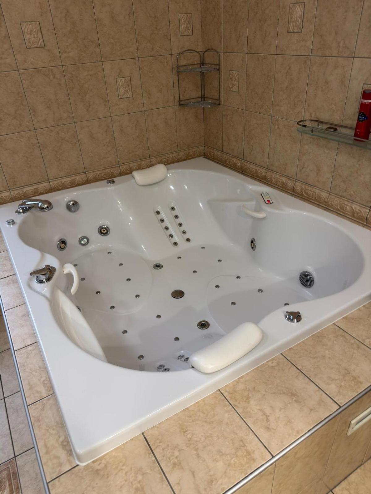 Branik - Wellness, Fitness, Garden Villa *