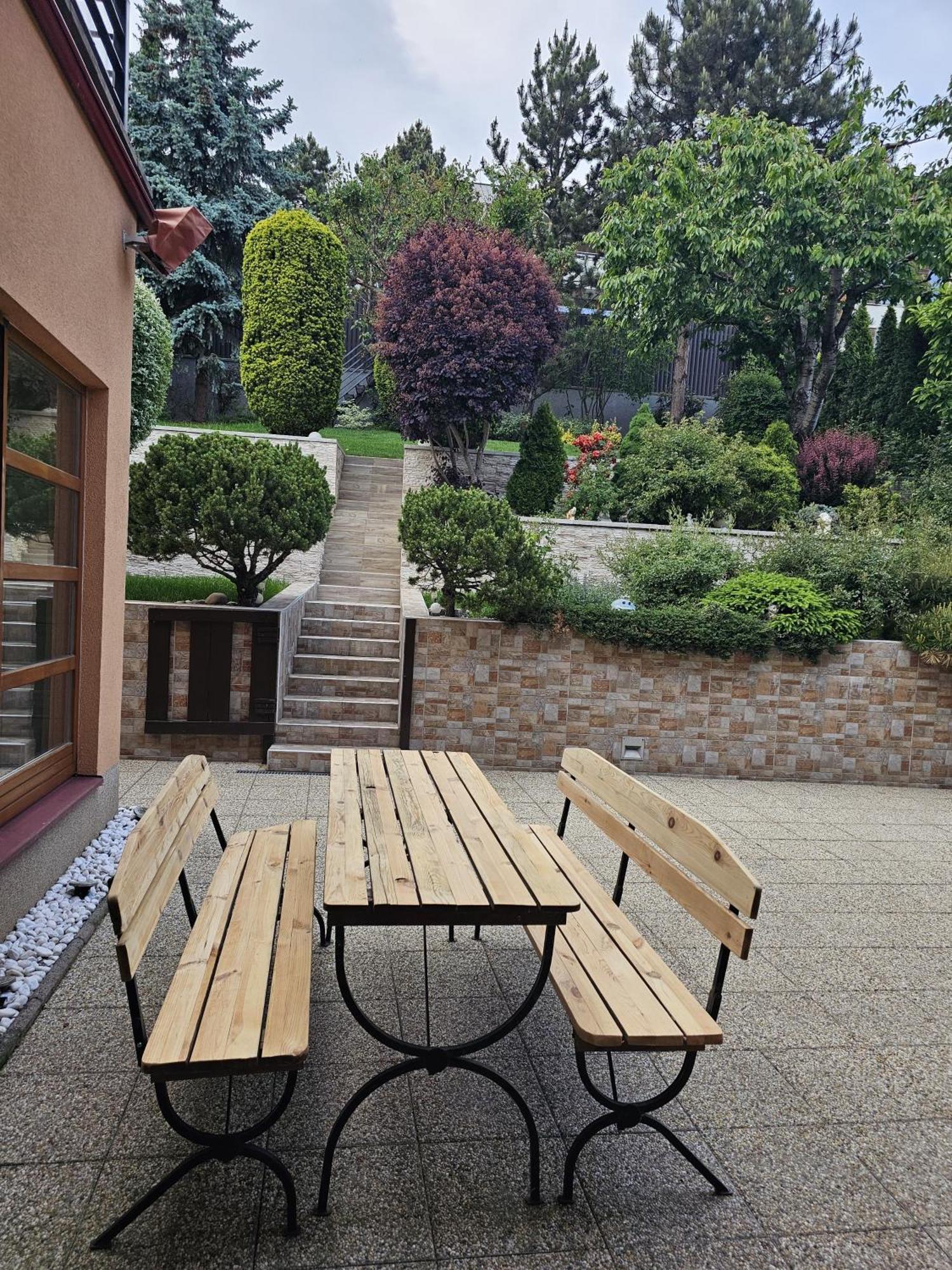 Branik - Wellness, Fitness, Garden Prag