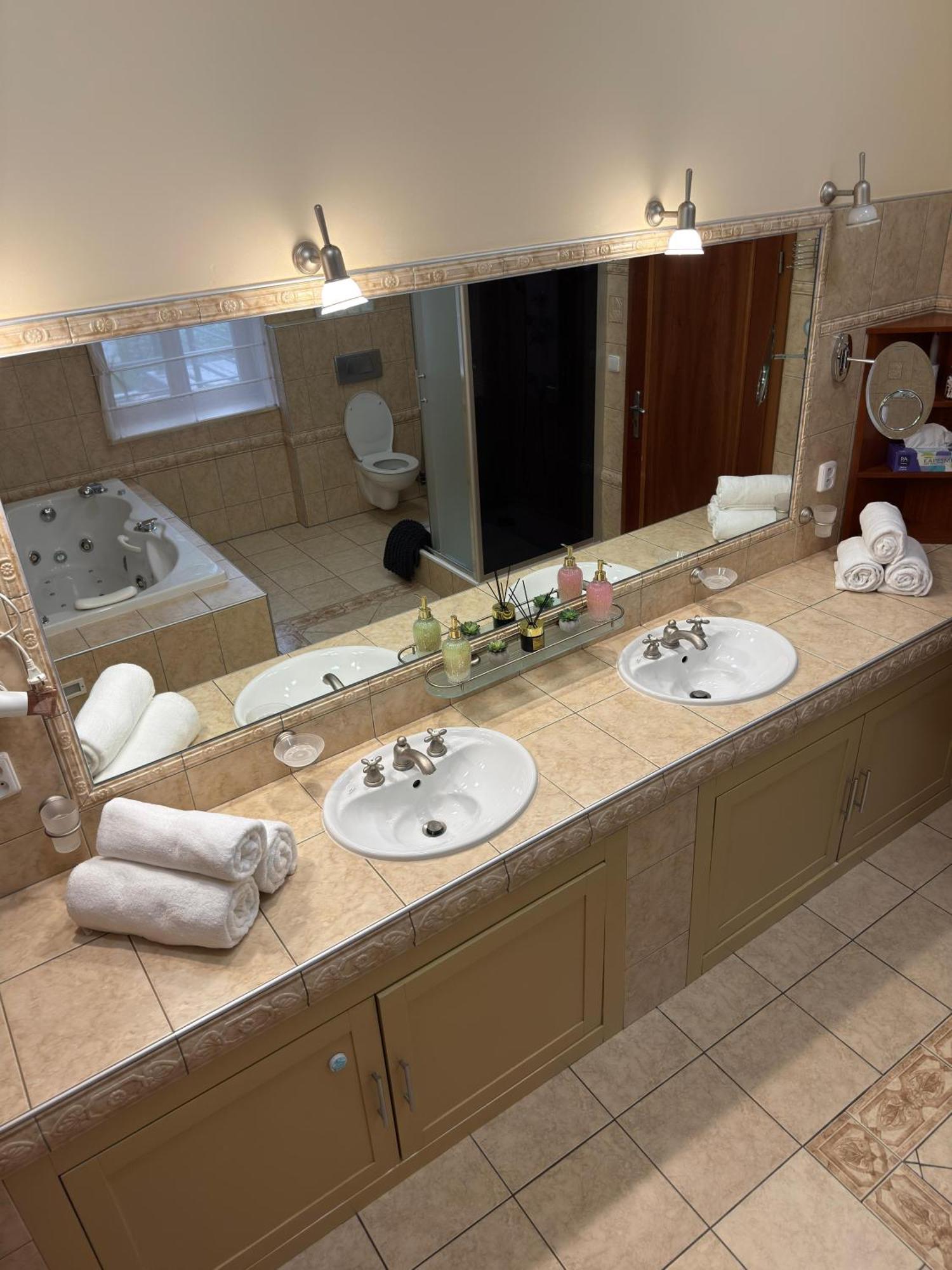 Branik - Wellness, Fitness, Garden Villa *